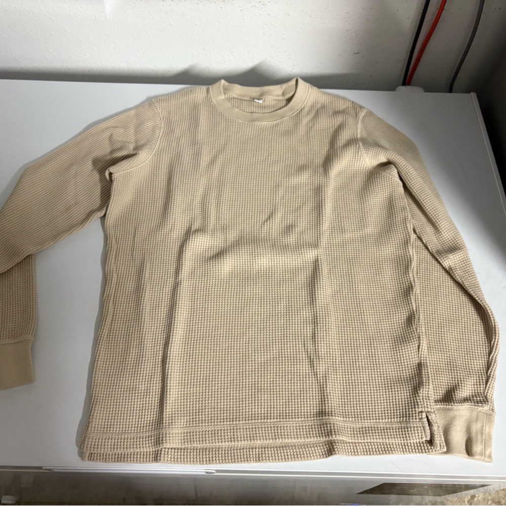 Uniqlo Cream Waffle Long Sleeve Size Small